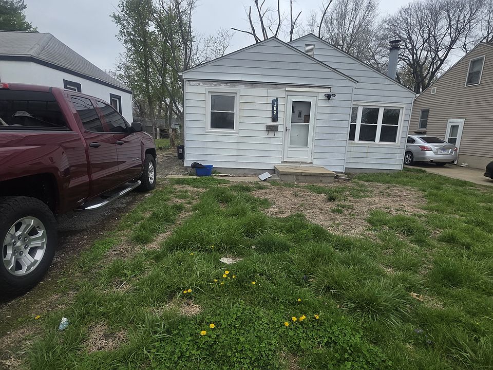 1st image of 1828 W Leafland Ave