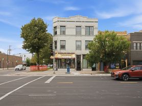 3760 W Fullerton Ave, Chicago, IL