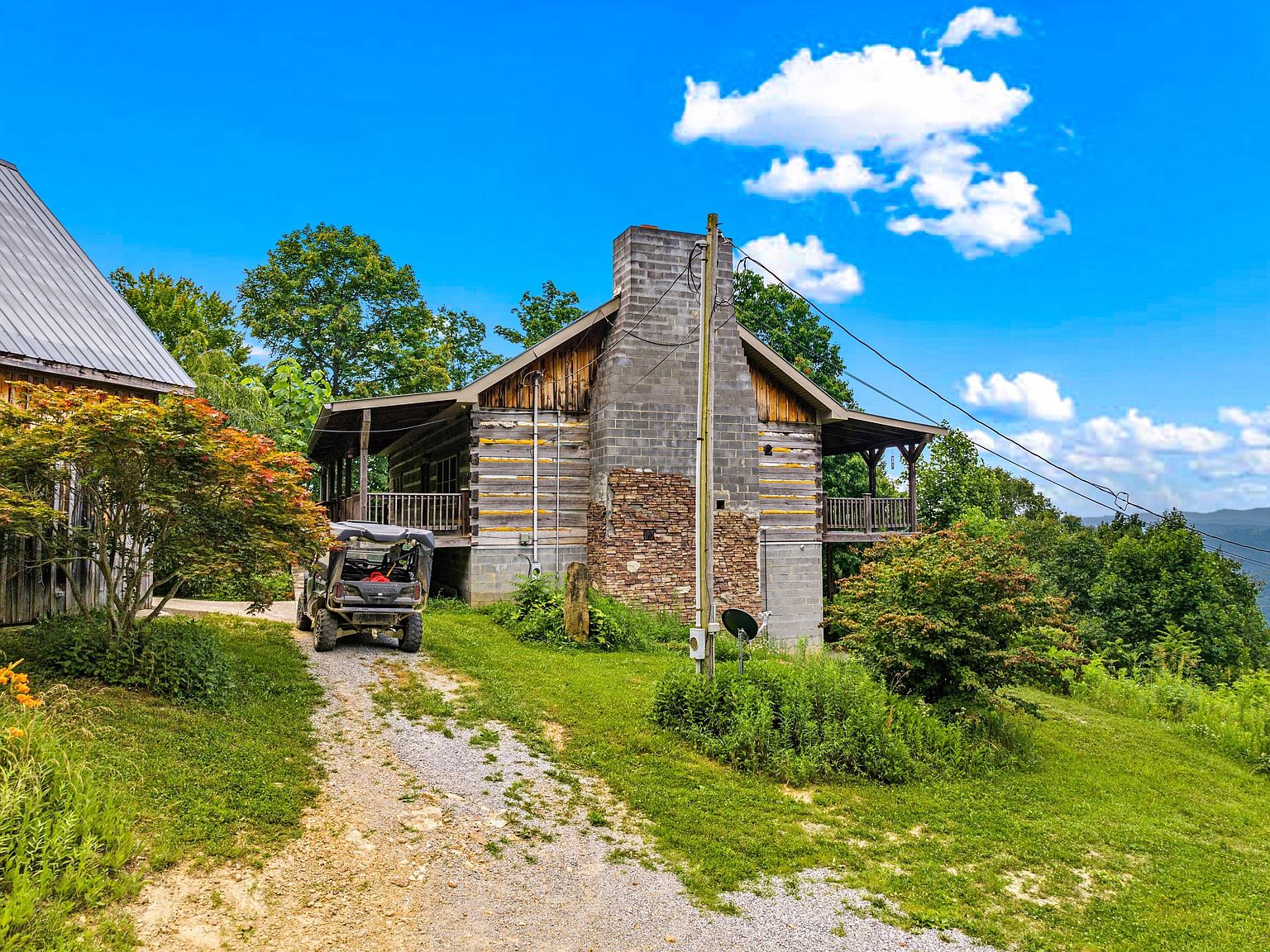 は*ん様 house on the hill L/S Tee (Checker) 3388 W Short Mountain Rd, Sneedville, TN 37869 | Zillow