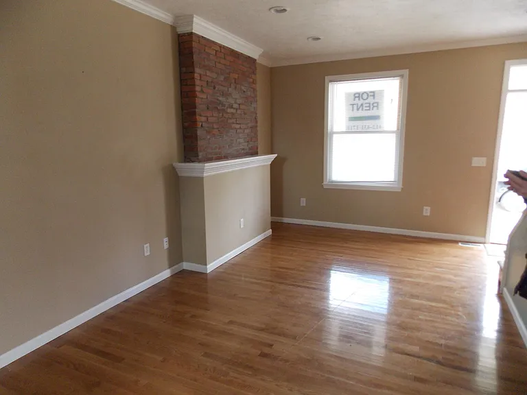 518 Natchez St — Photo 5