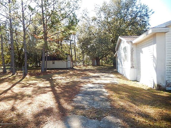 4th image of 3994 Melissas Ln