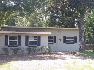 7140 King Arthur Rd N, Jacksonville, FL 32211