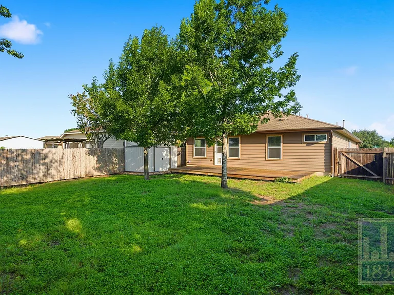 432 Thunderstorm Ave — Photo 21