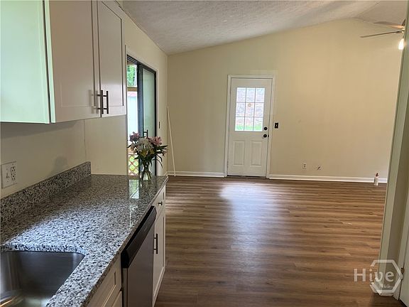 5th image of 737 Beaverdam Road
