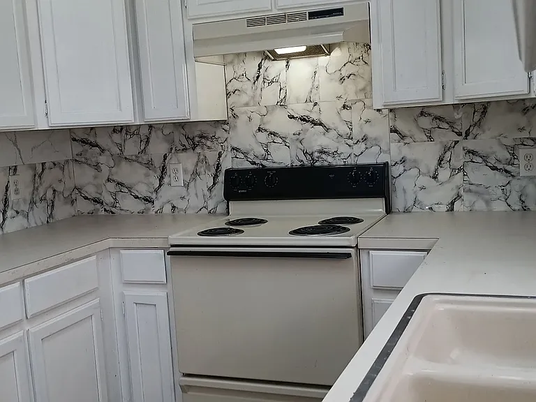 7802 Elk Dr — Photo 6