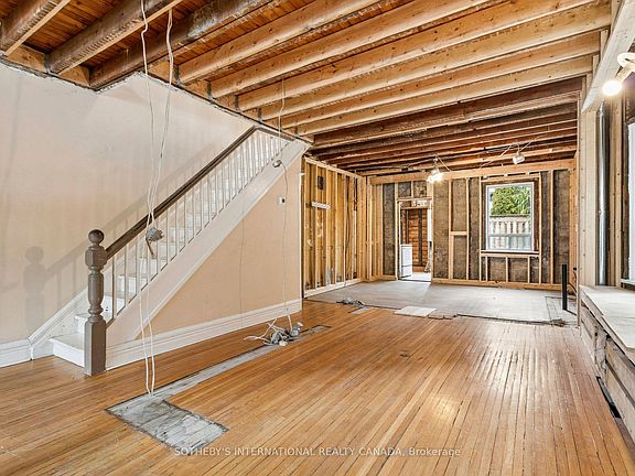 5th image of 34 Indian Rd