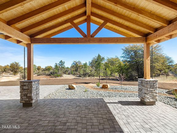 3rd image of 9529 N Bridle Ridge Rd