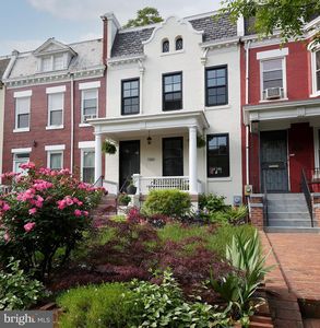 1360 Spring Rd NW, Washington, DC, 20010