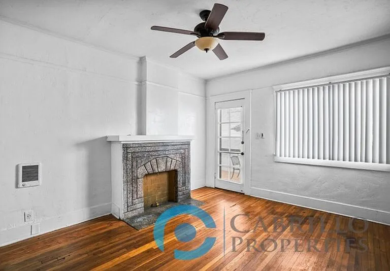 415 E Juniper St — Photo 2