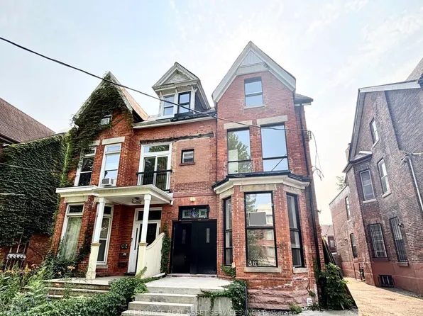 36 Brunswick Ave #6, Toronto, ON M5S 2L7