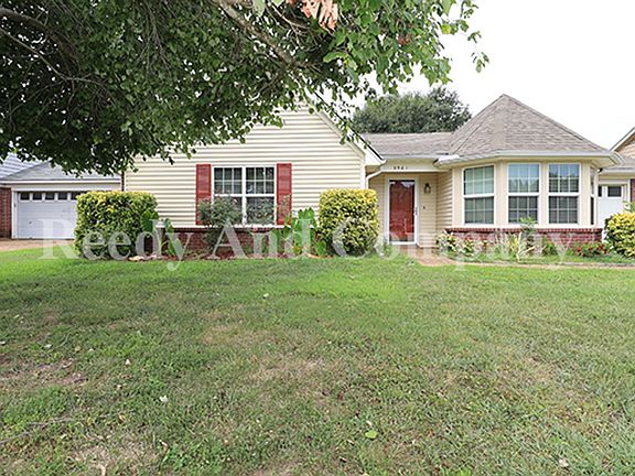 2nd image of 5961 Kentwood Dr
