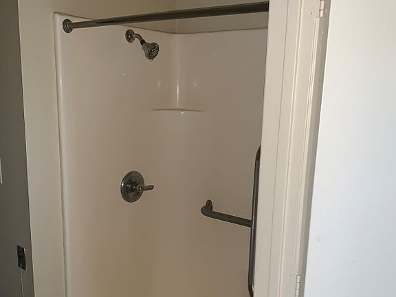 Tub Surround