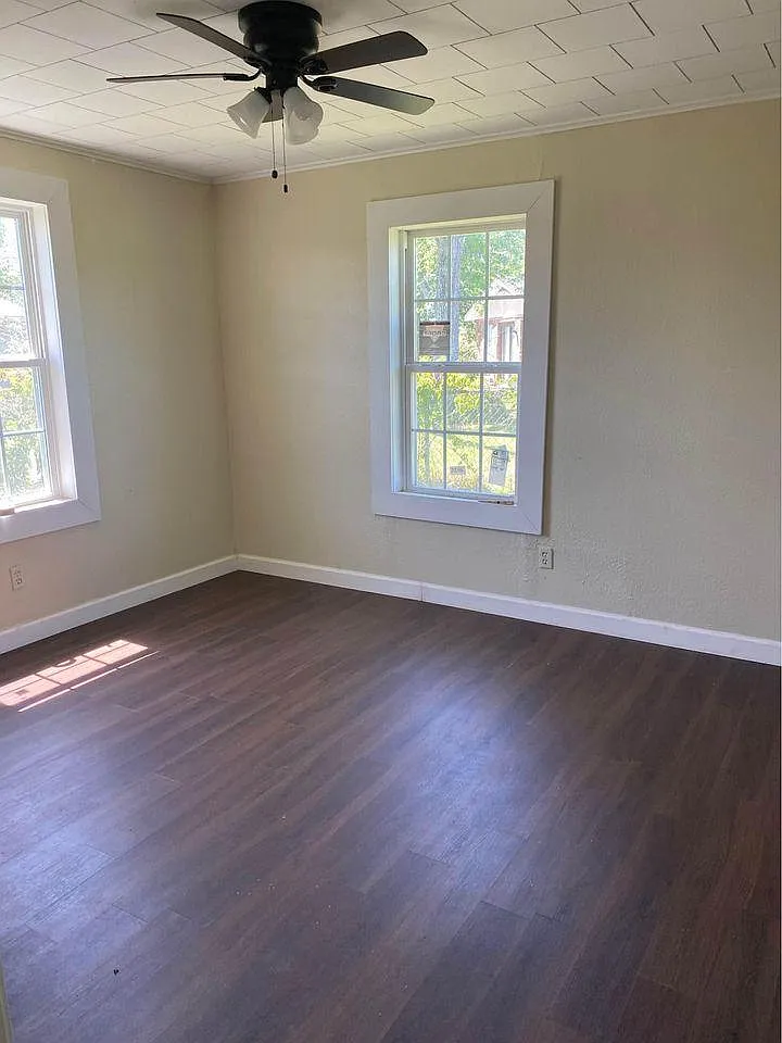 1306 Continental Blvd — Photo 4