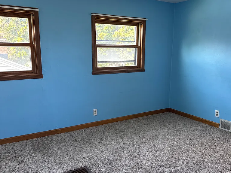 304 1/2 S Maple St #304-1/2 — Photo 7