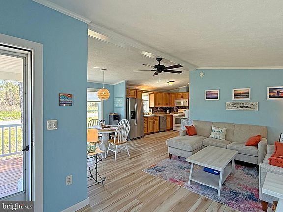4th image of 21272 M St #M-1