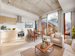 560 King St W #417, Toronto, ON M5V 0L5