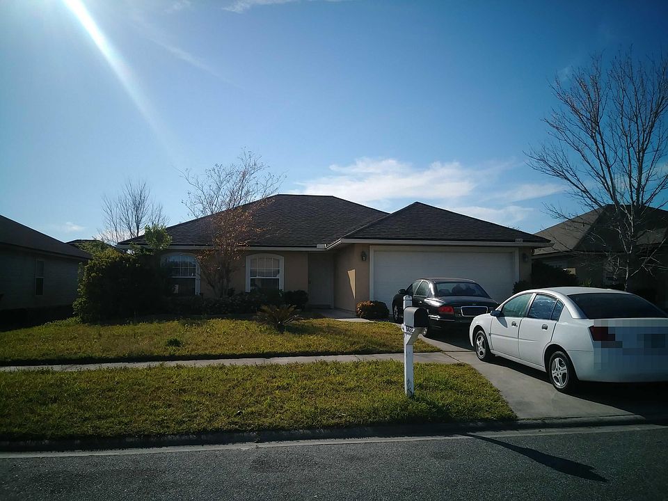 1st image of 6422 Silk Leaf Ln