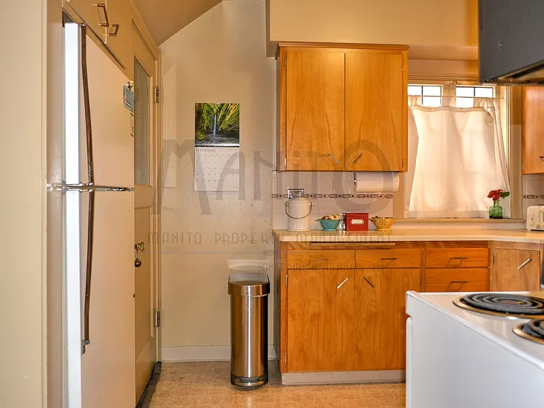 3321 N Columbia Cir — Photo 21