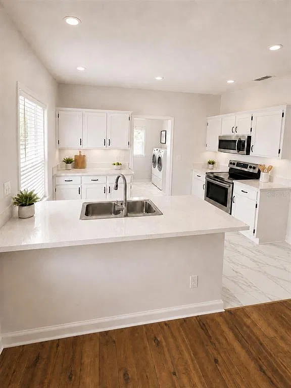 2 bed, 2.0 bath, 1200 sqft, $1,785 — Photo 3