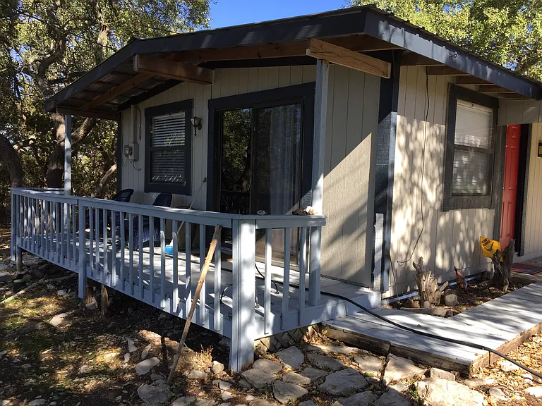 317 Eagles Nest Dr — Photo 2