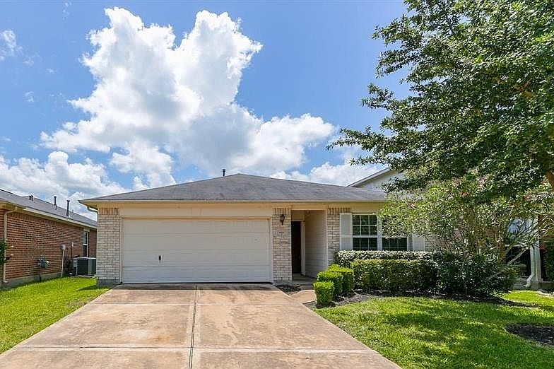1st image of 8926 Sunrise Terrace Ln