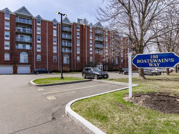 100 Boatswains Way APT 510, Chelsea, MA 02150