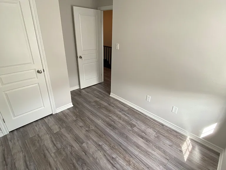 16 Kenridge Ter — Photo 10
