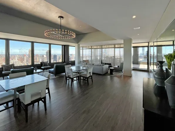 117 East 57th Street image 17 of 24