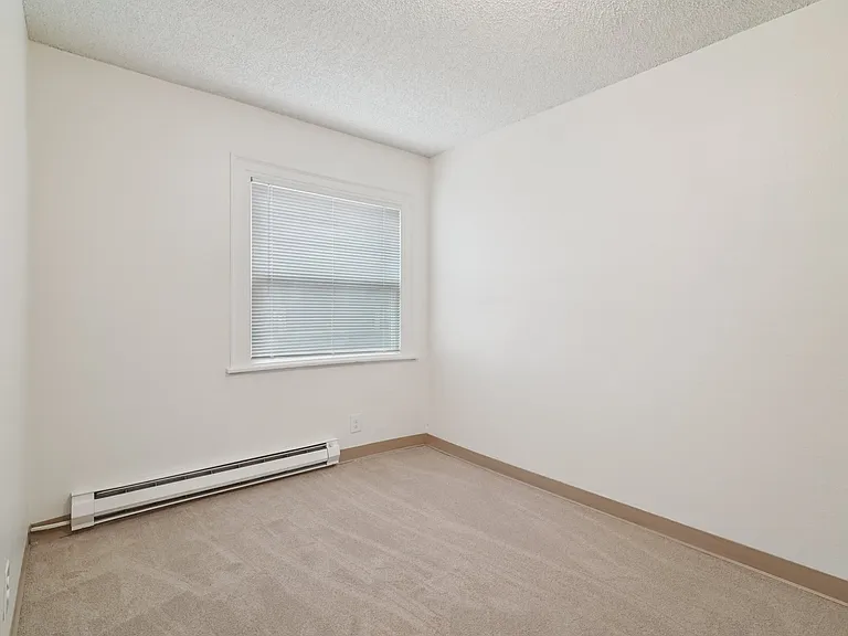 Texada Apartments — Photo 11