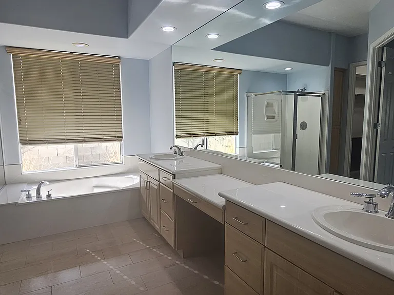 10 Champagne Cir — Photo 15