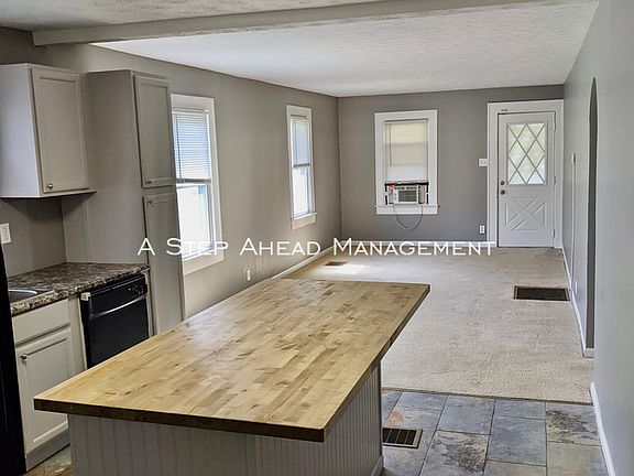 4th image of 857 S Sheffield Ave