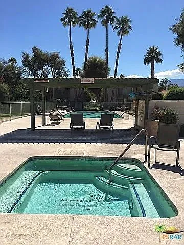 2 bed, 1.5 bath, 1152 sqft, $2,350 — Photo 2