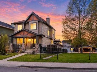 14 E Crystal Shores Hl, Okotoks, AB T1S 2H7