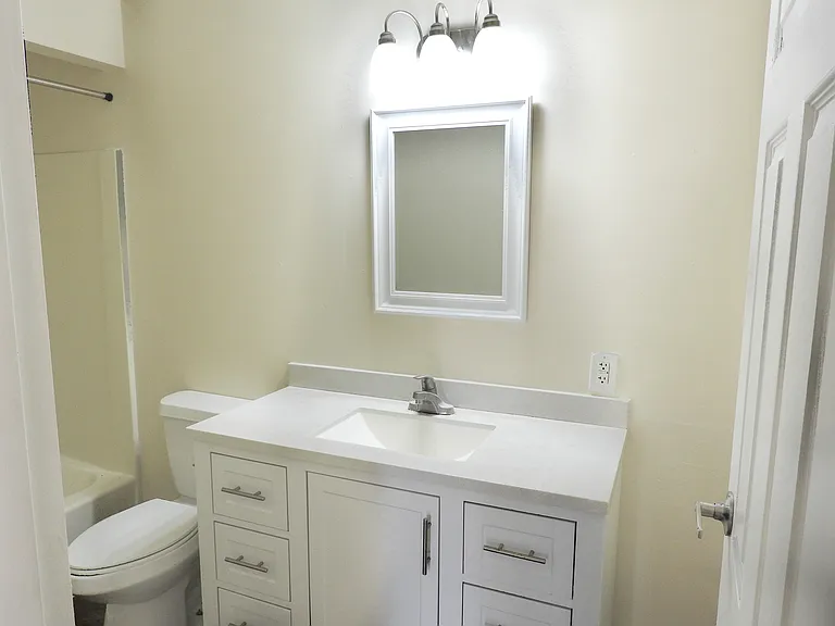 The Meadows Apartments — Photo 12