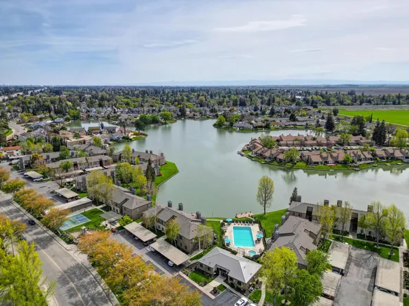 Lakeview Village