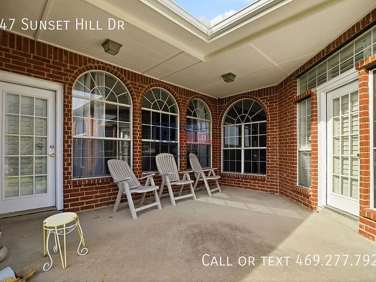 947 Sunset Hill Dr — Photo 43