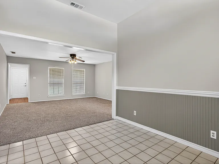 5301 Tartan Cir — Photo 8