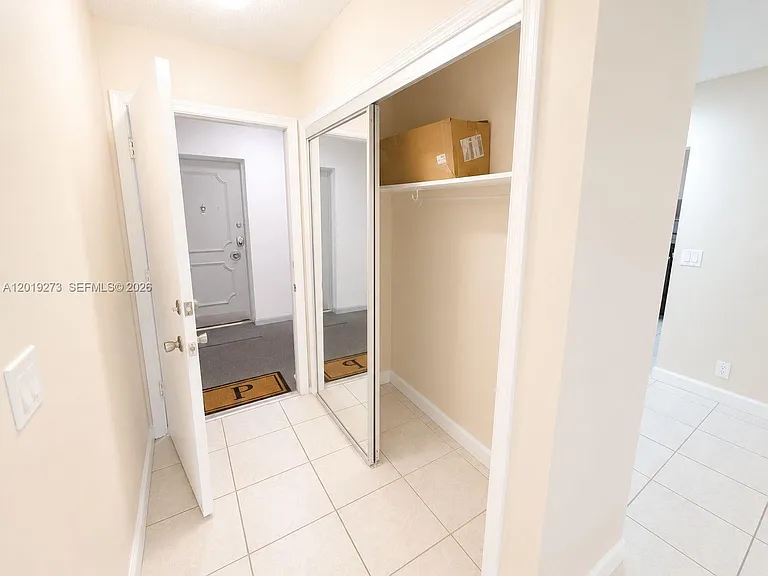 5800 NE 22nd Way #508 — Photo 2