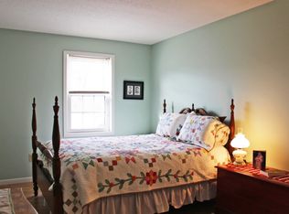 10 Gregory Dr, South Burlington, VT 05403