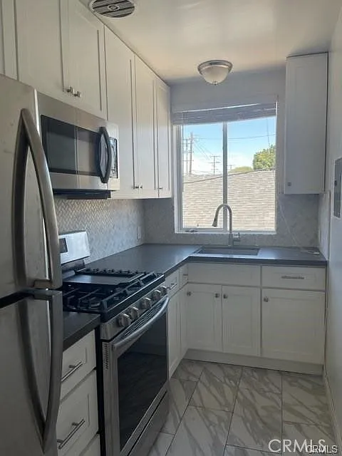 Studio, 375 sqft, $1,450 — Photo 3
