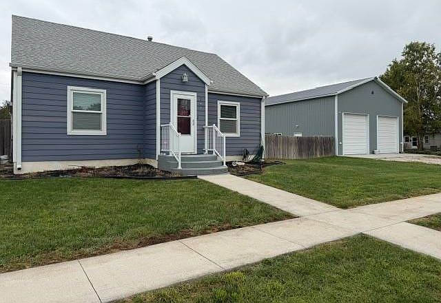 1st image of 247 4th St