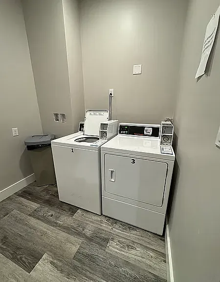 1433 Hancock St #206 — Photo 5