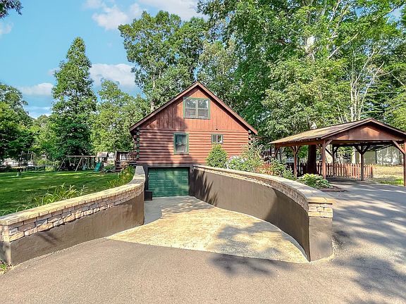 4th image of 25910 Hills Dr