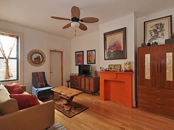 3rd image of 272 Saint Nicholas Ave