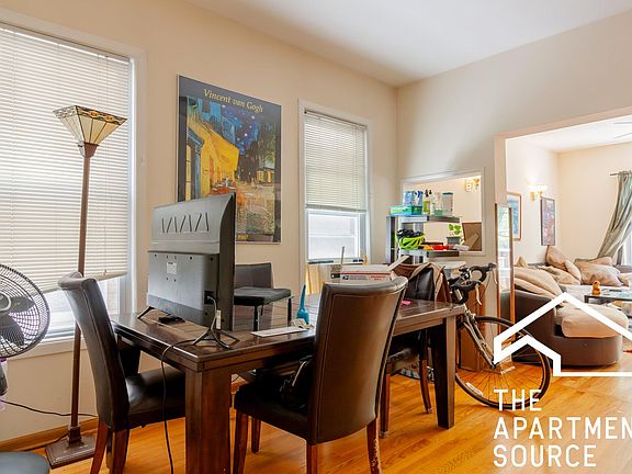3rd image of 1248 W Diversey Pkwy #B66gyqwdv