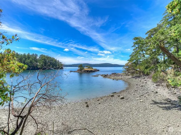 77 Old Midden Lane, Shaw Island, WA 98286