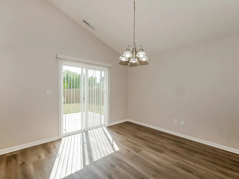 2532 Copper Hill Dr — Photo 8