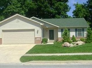 1702 Pine Creek Rd, Valparaiso, IN 46383