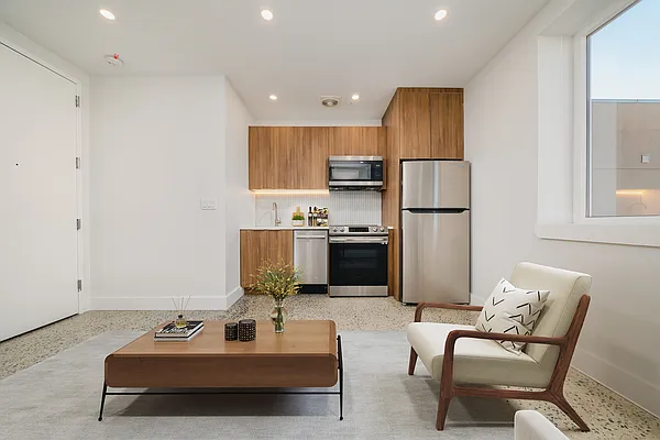 Rented by Nooklyn NYC LLC | media 36