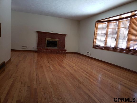 2nd image of 3387 S 115th St